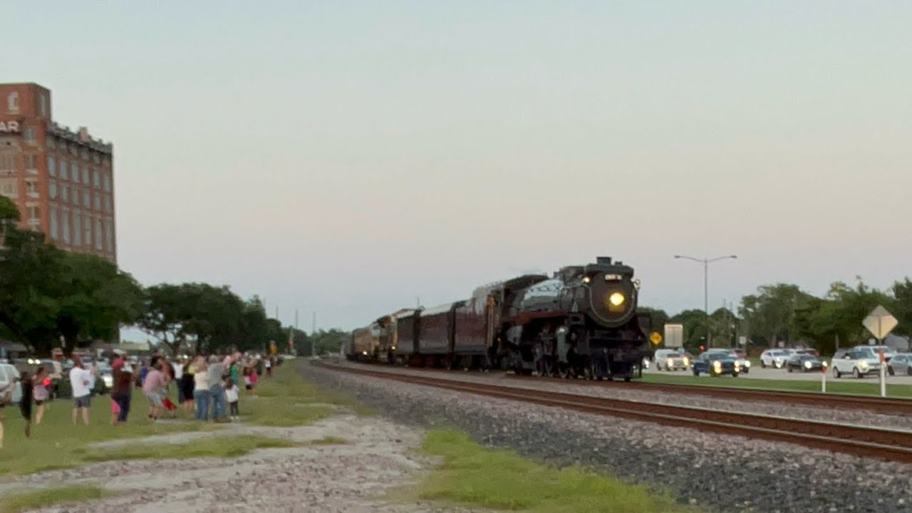 Chasing CP 2816 from Shreveport, LA to Sugarland, TX