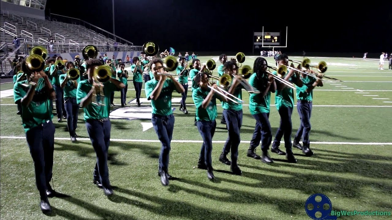 Livingston Collegiate Academy Marching Band [Marching Out] vs De La Salle (2024)