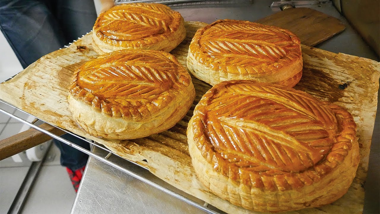 Fabrication de la galette des rois 4K