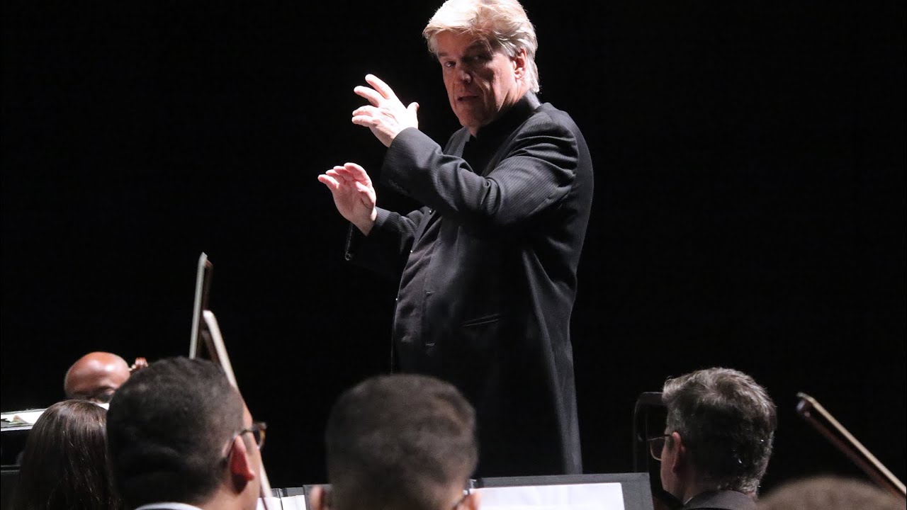 Astor Piazzolla Oblivion Viol&igrave;n Omiros Yavroumis Conductor Claude Villaret