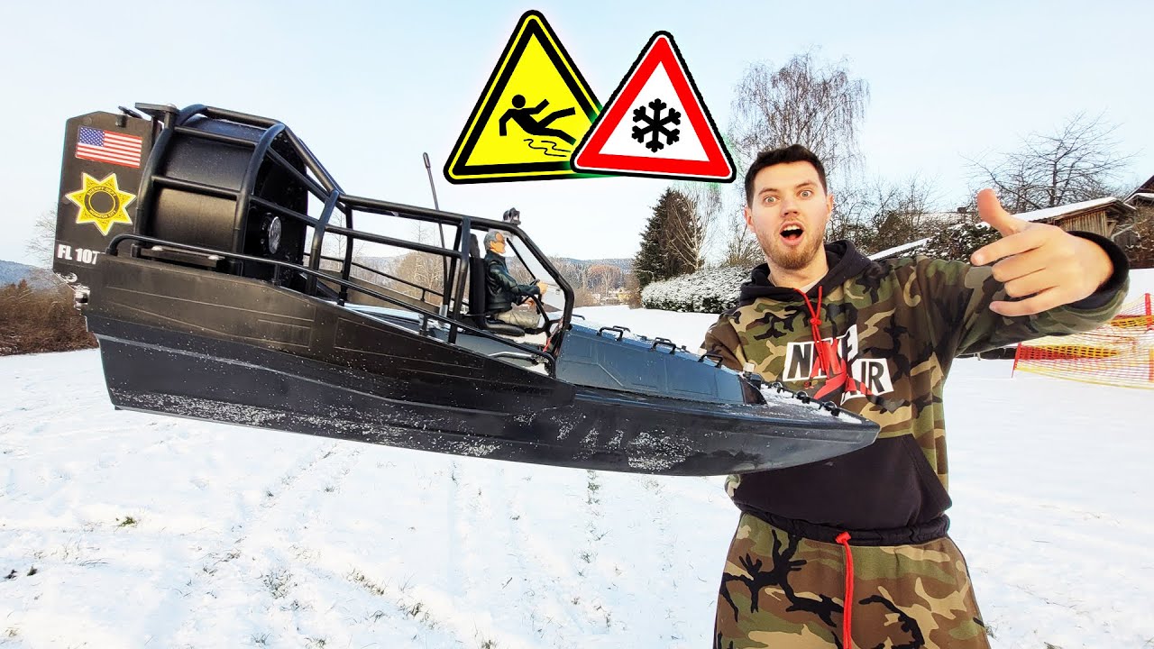 AU&szlig;ERGEW&Ouml;HNLICHES BOOT f&auml;hrt besser als ein AUTO AUF SCHNEE!