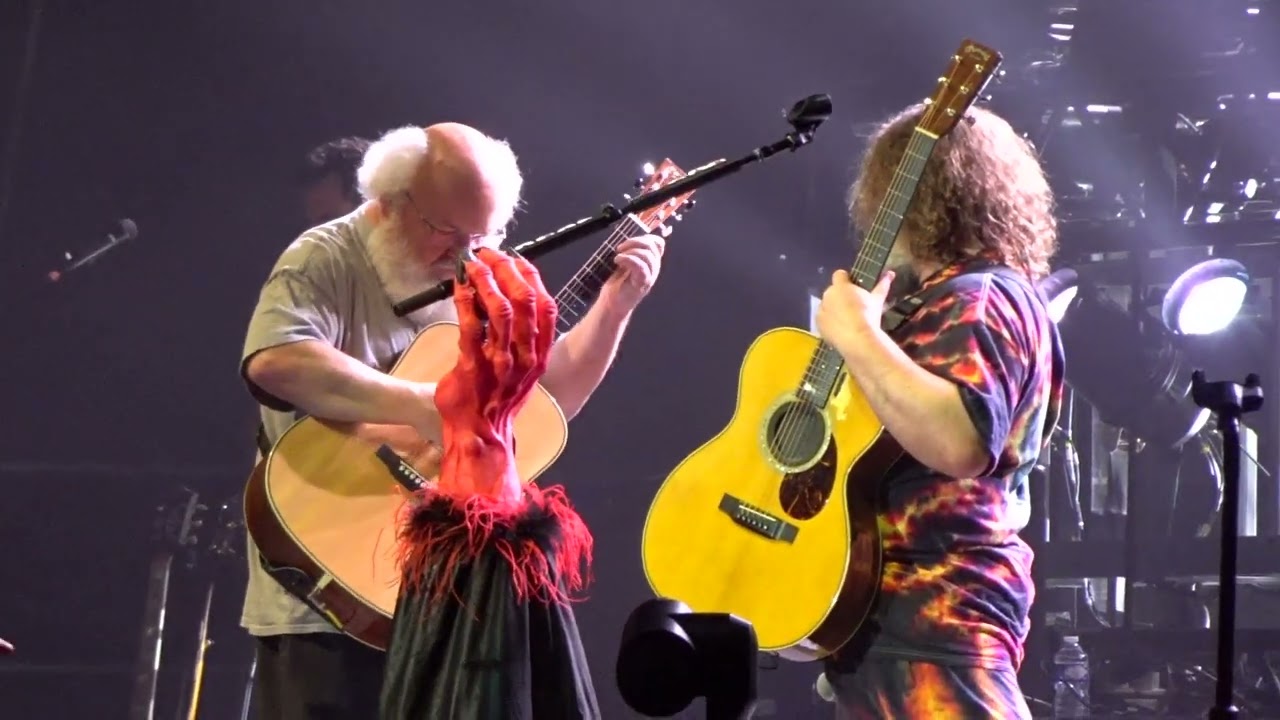 TENACIOUS D - Overture & Kickapoo @ACCOR ARENA (15-05-2024)