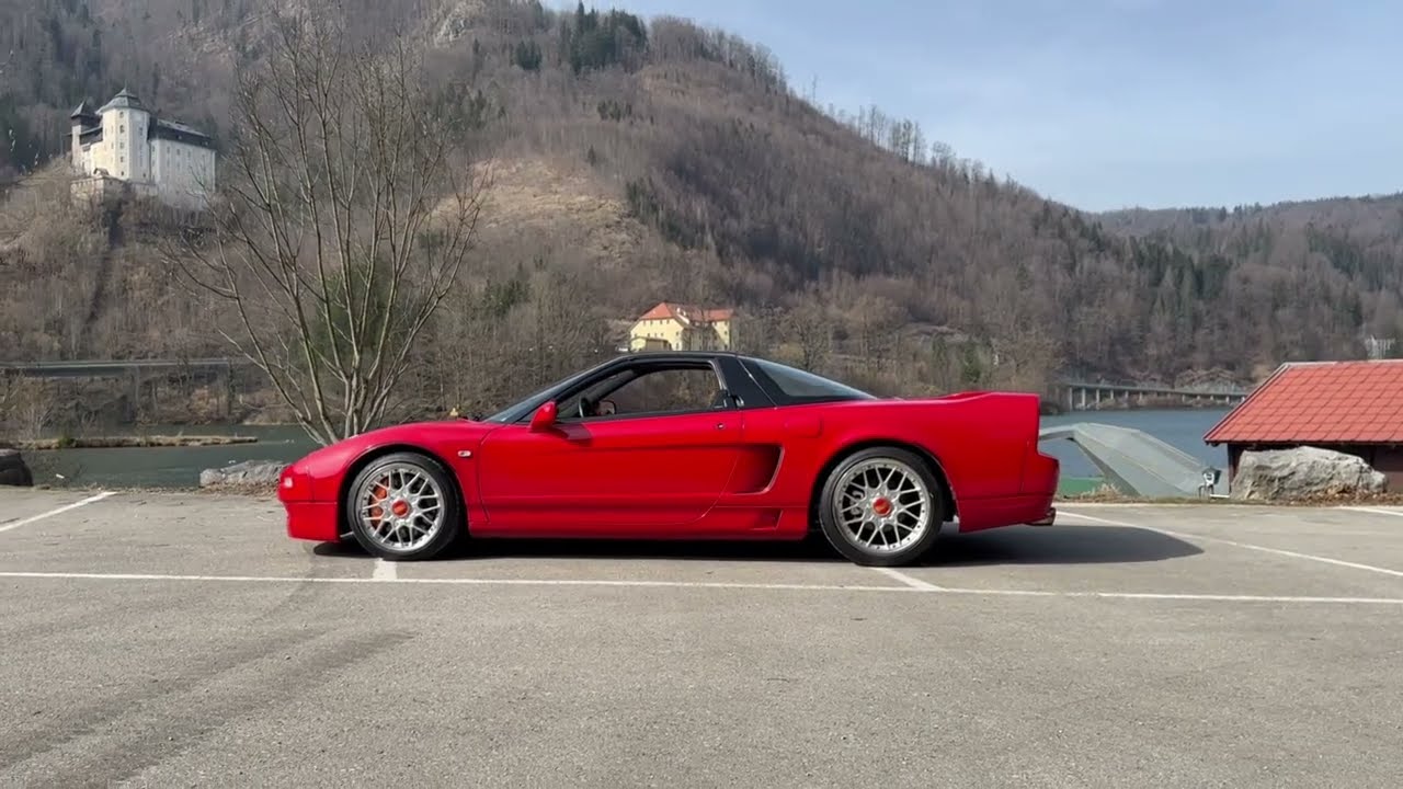 Honda NSX (1991) - Walkaround, Interior, Sound & Drive