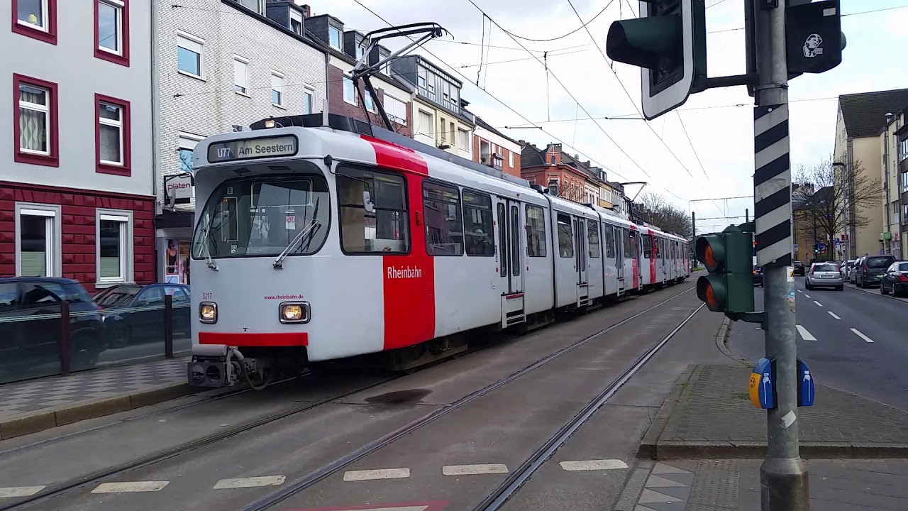 Ausfahrt der U77 nach Am Seestern, an der Haltestelle Opladener stra&szlig;e