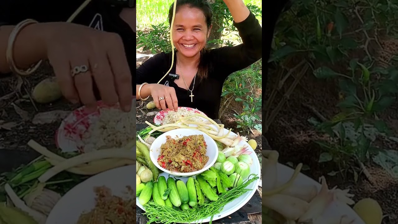 បុកត្រីឆ្អេីត្រប់ចង្កោម
