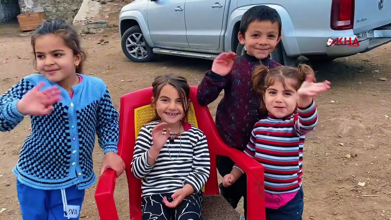Sulakbahçe (Dilan) köyünde Hüseyin dededen yöresel türküler