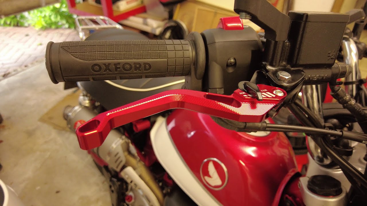 Honda Monkey - Installing Colour Coded Aftermarket Levers