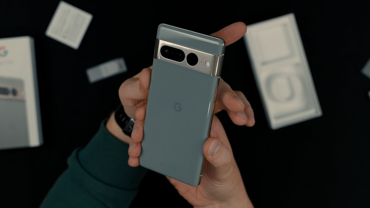 Google Pixel 7 Pro Hazel Unboxing and First Start Up