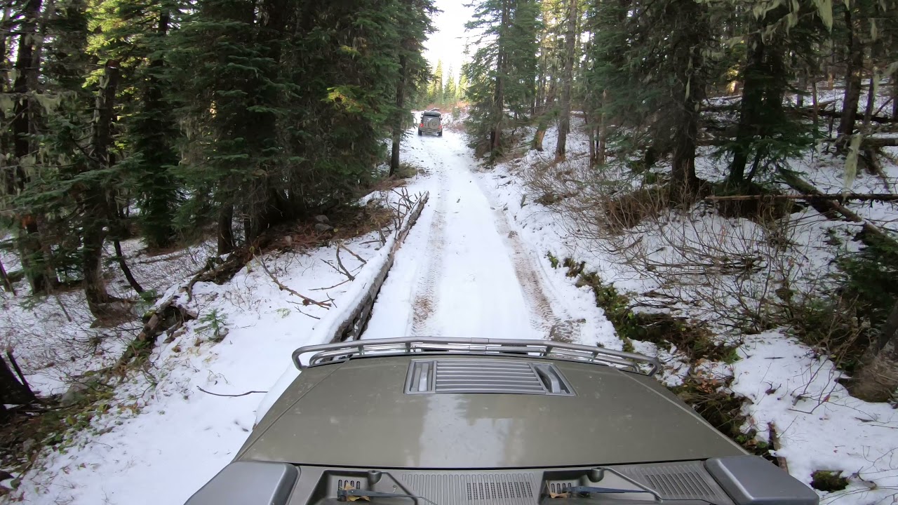 Unexpected weather is challenging for a jeep gladiator and hummer h2!