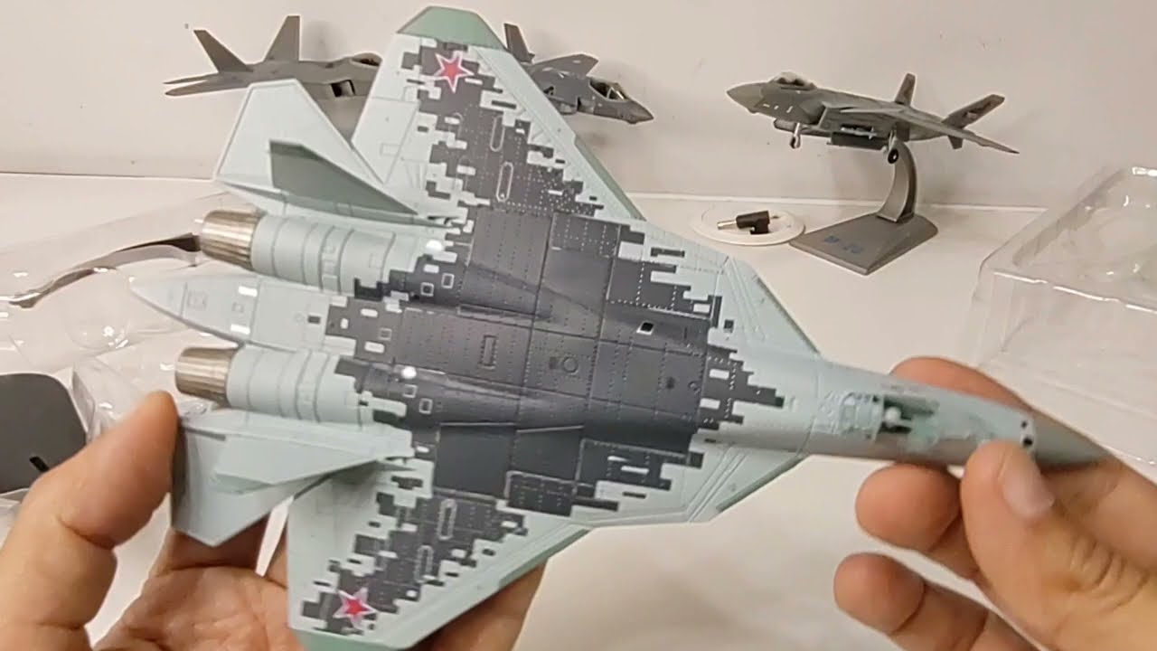 Sukhoi SU-57 cazabombardero furtivo ruso de quinta generación en escala 1/100, unboxing