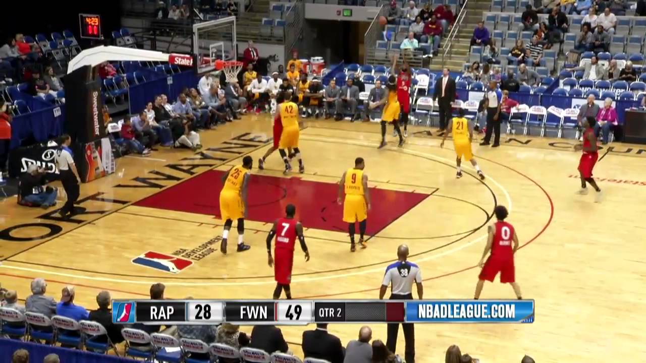 Highlights: Scott Suggs (18 points)  vs. the Mad Ants, 11/15/2015