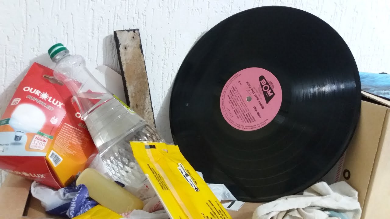 RESGATANDO um Disco de Vini REL&Iacute;QUIA de 1969! O LP ficou ESQUECIDO no ARM&Aacute;RIO ANTIGO durante D&Eacute;CADAS