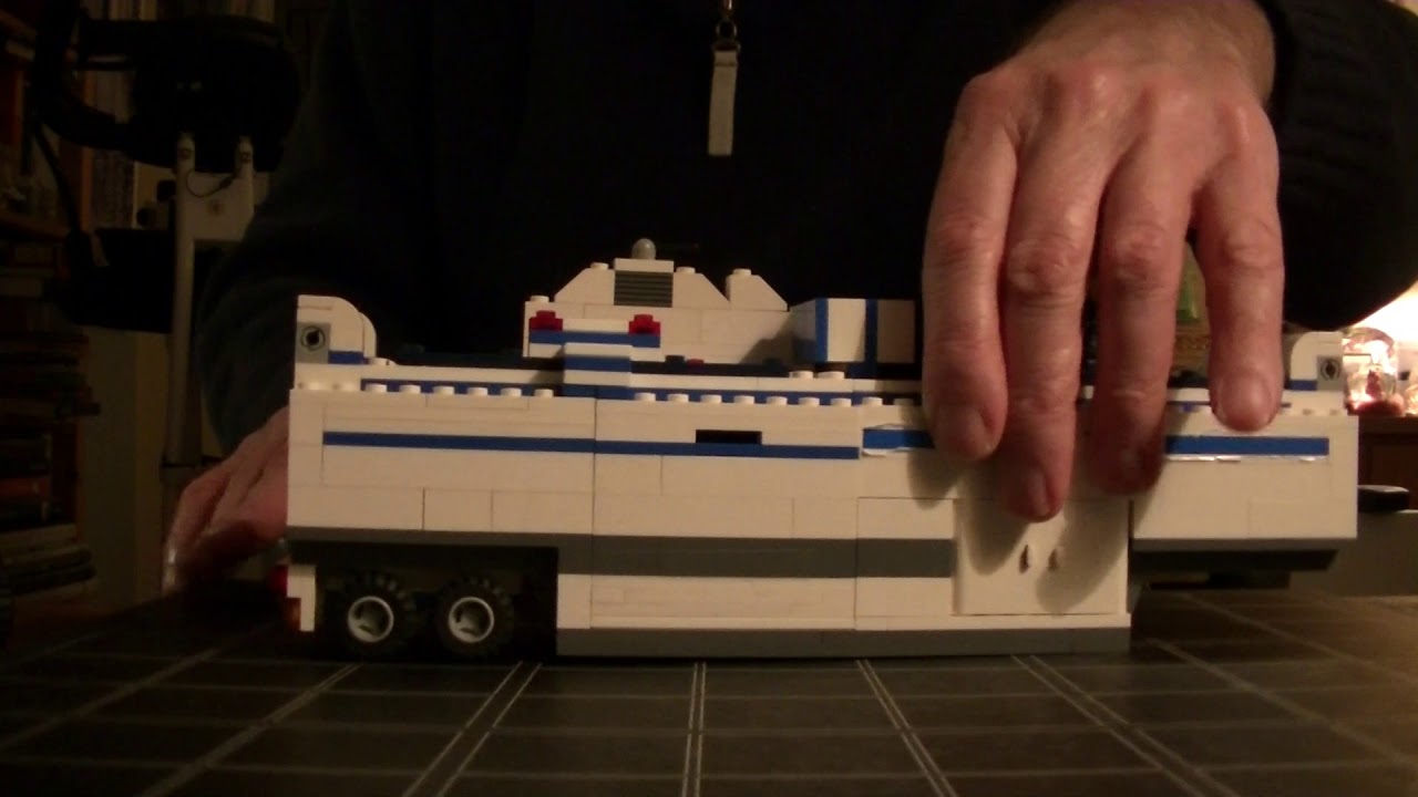 LEGO   PRISONER ESCAPE