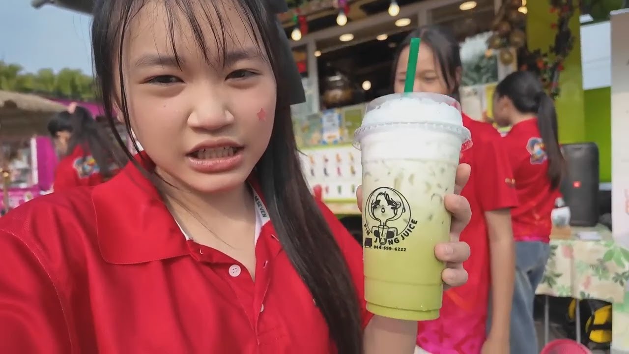 หาของกินเติมพลังก่อนเล่น งานนี้จ่ายเองน้าา~