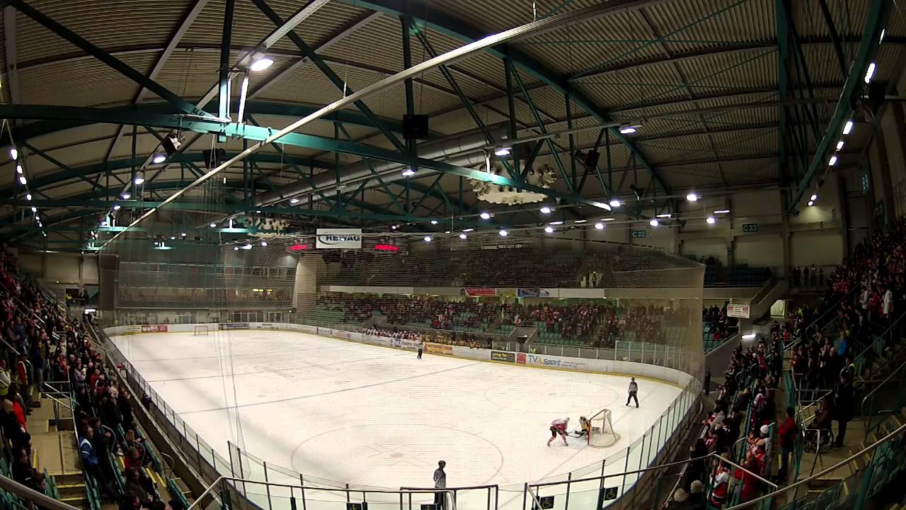 06.01.13: EV Regensburg - Tölzer Löwen 5:3 - Penalty Martin Piecha [HD]