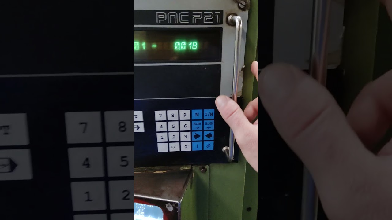 Cтанок EEN320 , EEN400 (HUNOR 721) . Как войти в индикацию рассогласования . Ошибка OFFSET .