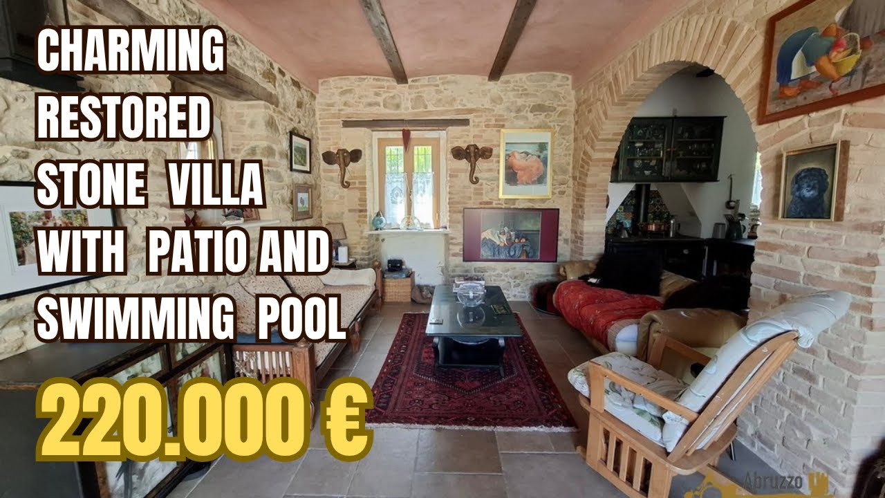 Charming, completely restored stone villa with outside space and swimming pool. Crecchio