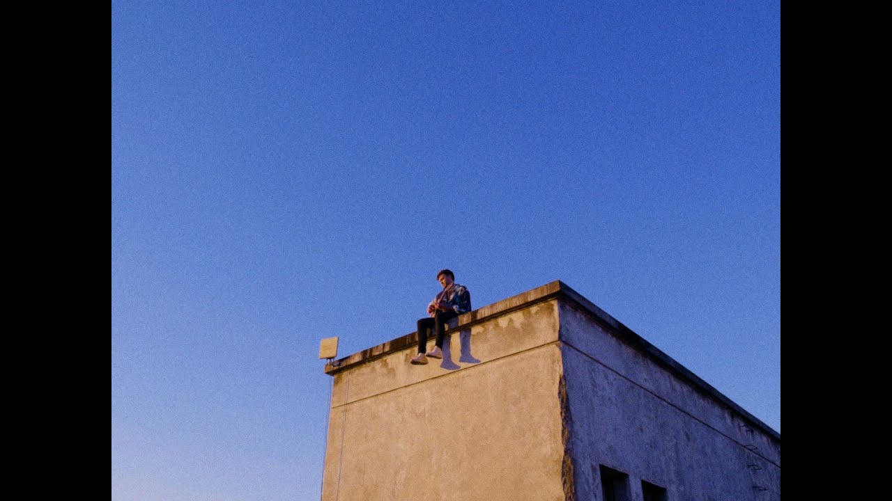 LA VUELTA DE LOS DÍAS - Benjamín Walker (Video Oficial)