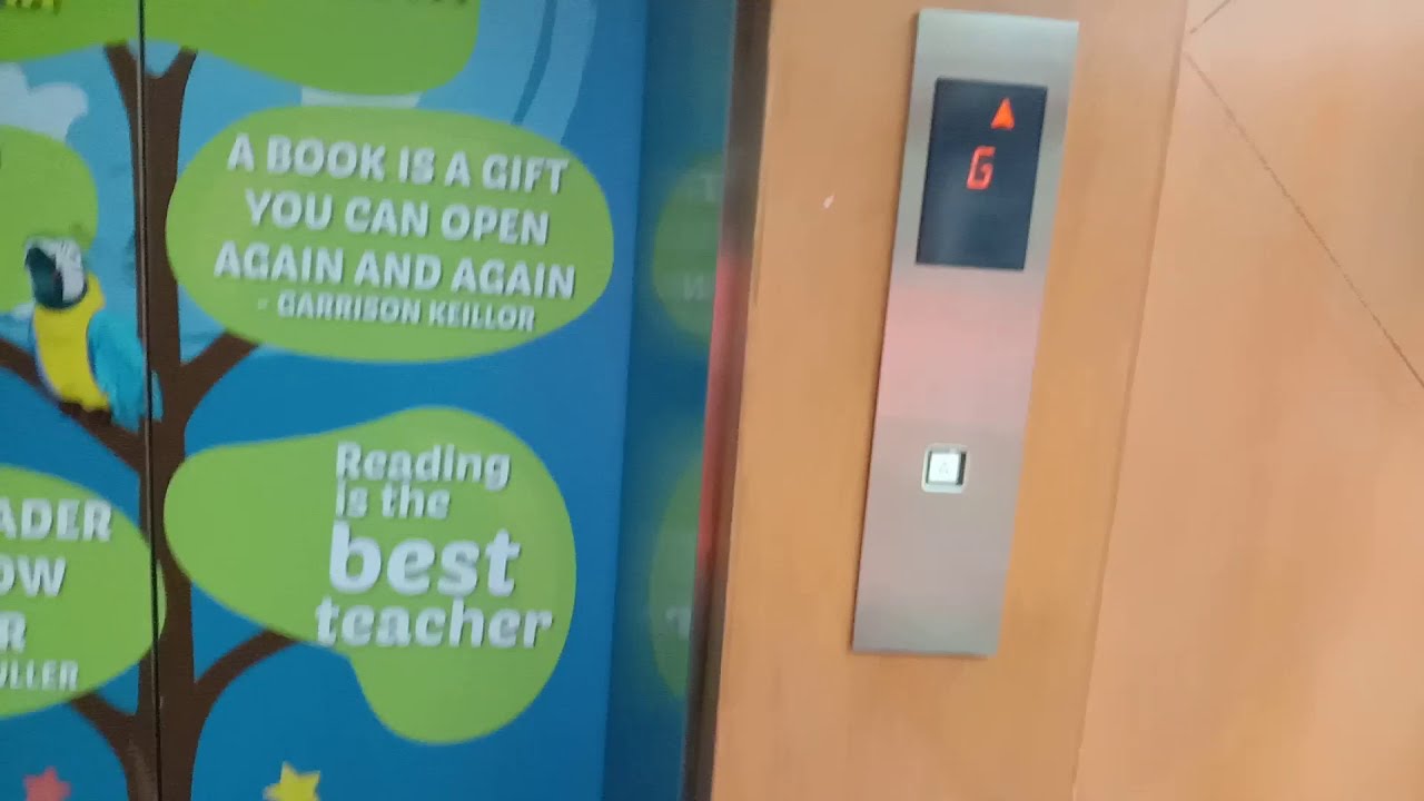 Otis Elevator at Perpustakaan Komuniti in Petaling Jaya , Selangor , Malaysia