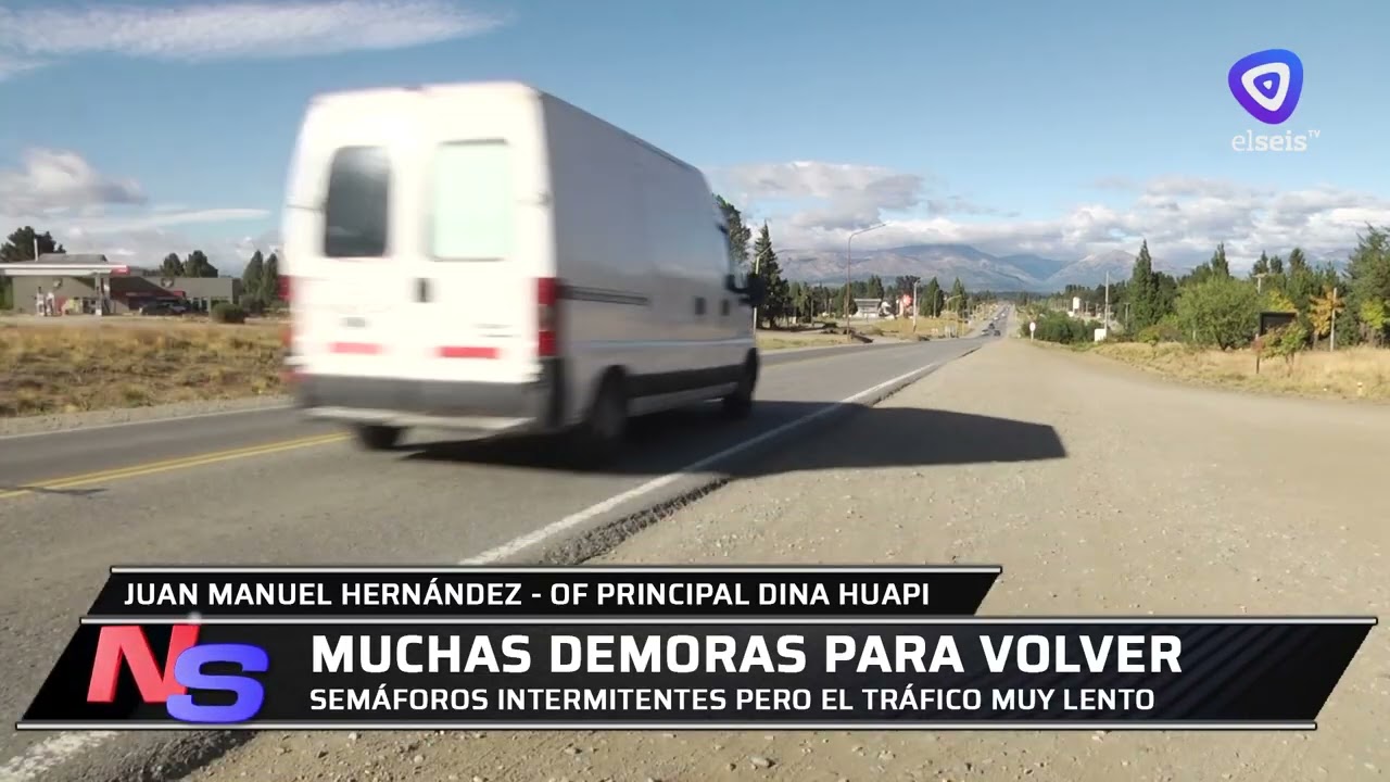 Un auto perdió el control y chocó contra una gran roca en Ruta 23