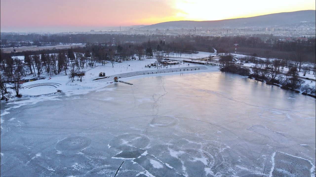 Zelená voda v ľade - 21.1.2026