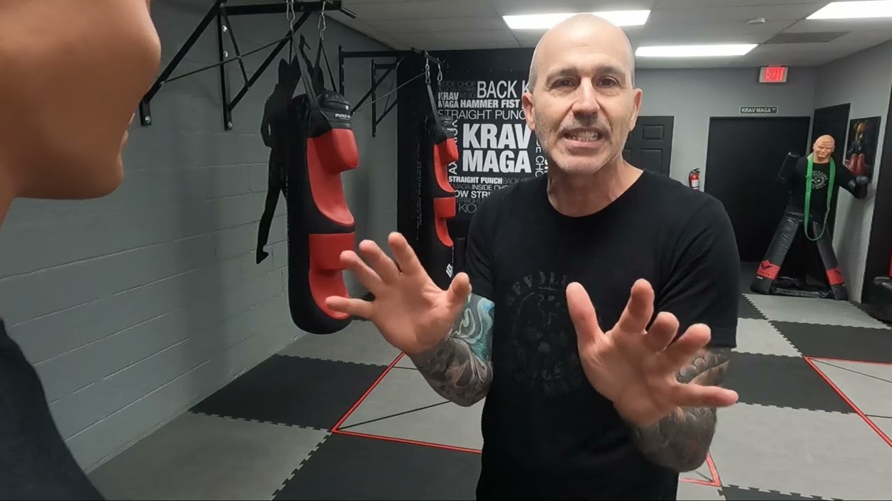 How to do a palm strike