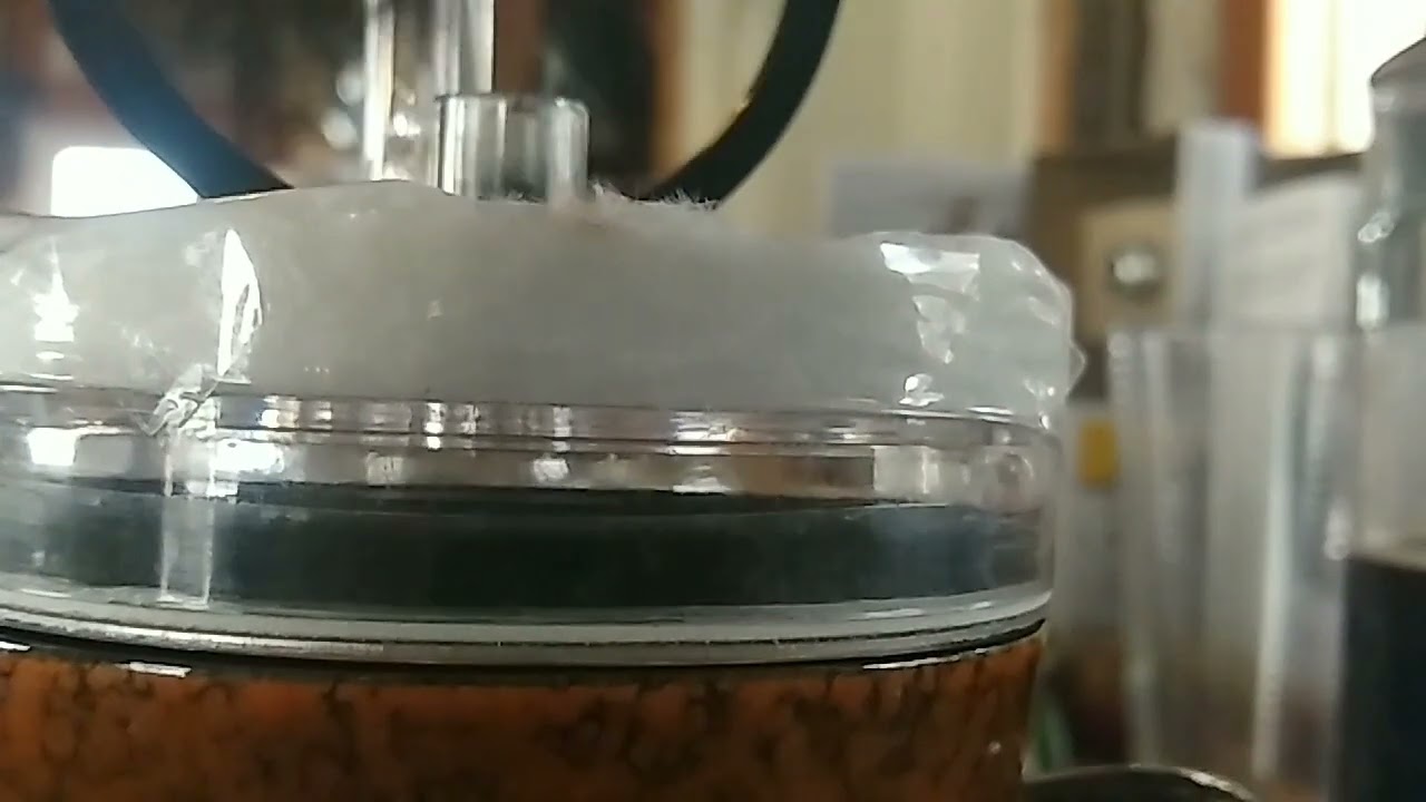Acrylic top Stirling engine insulated with silica Aerogel blanket (Extra slow motion clips)