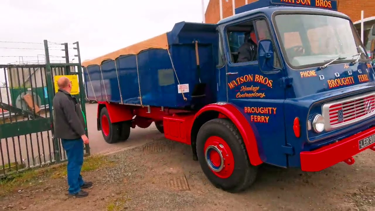 Dundee Museum of Transport - Arrival of Classic Commercials 8th May '22