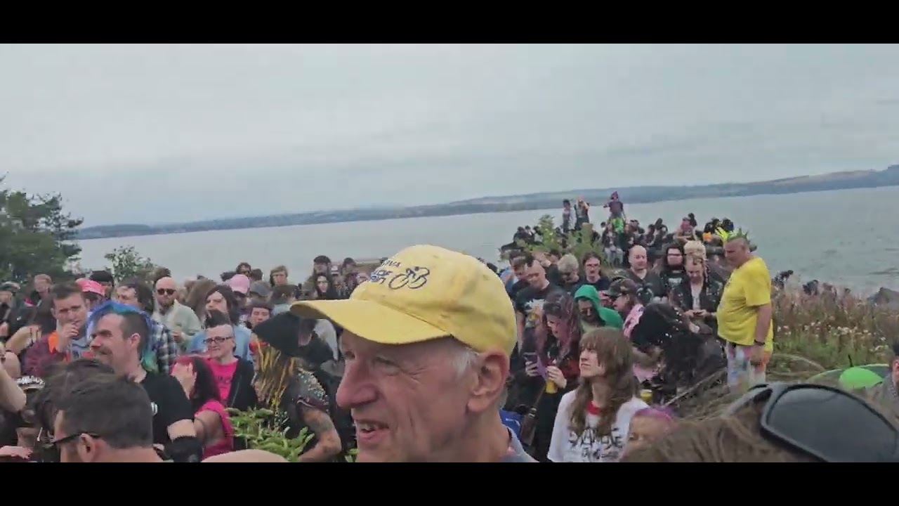 Subvision - You're Country Doesn't Need You (Cramond Island Of Punk) 