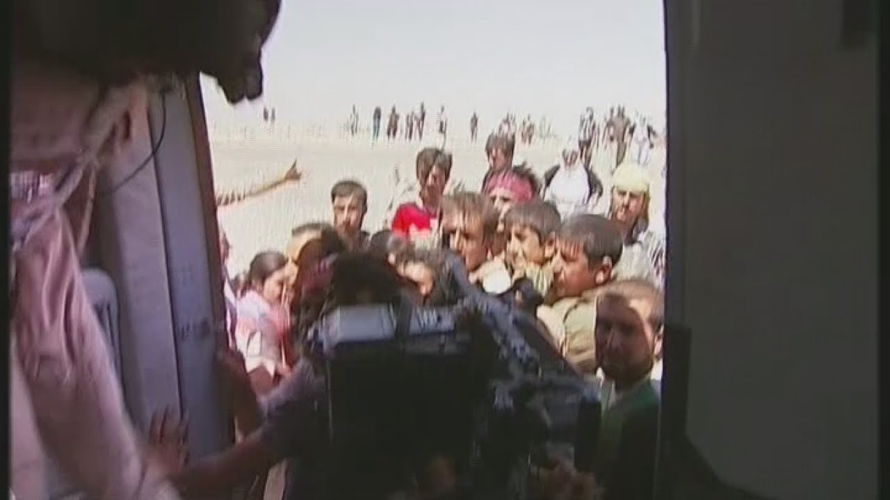 Iraq: Yazidis rescused by helicopter from Mount Sinjar