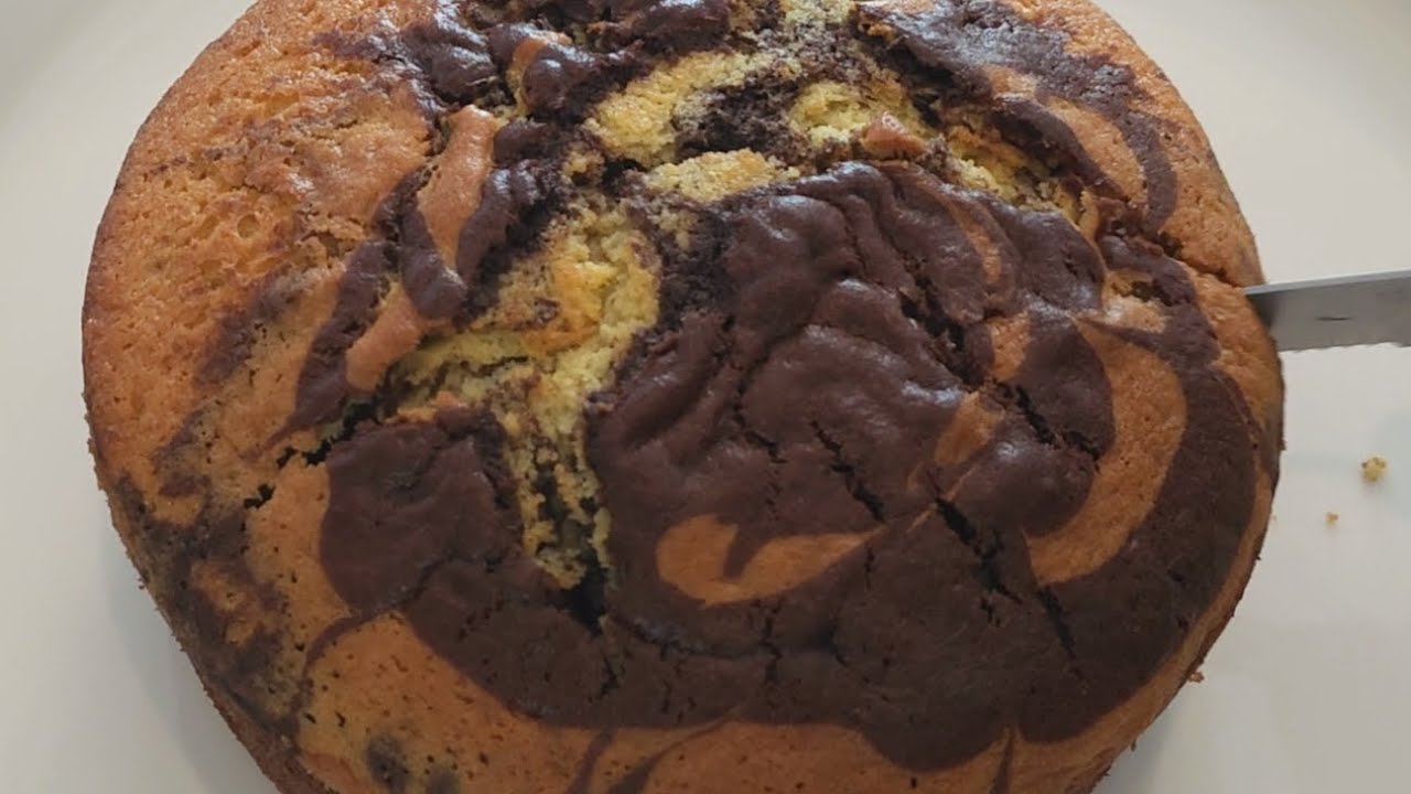 YOU MUST TRY THIS CAKE : Classic Marble Cake.
