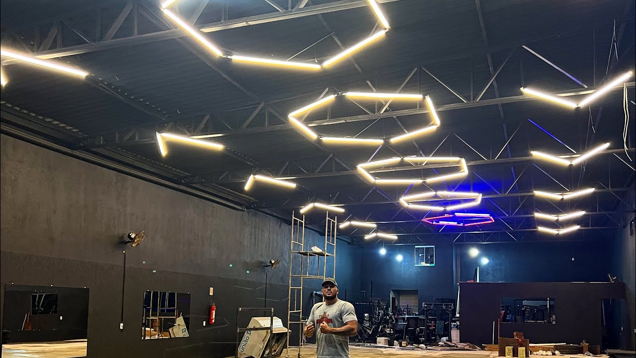 40% DA ILUMINAÇÃO QUASE PRONTA ACADEMIA NATURAL PRA CAVALO