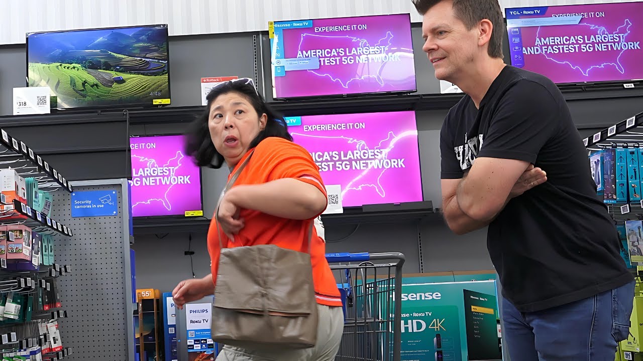 THE POOTER - SCARING PEOPLE WITH A FART!