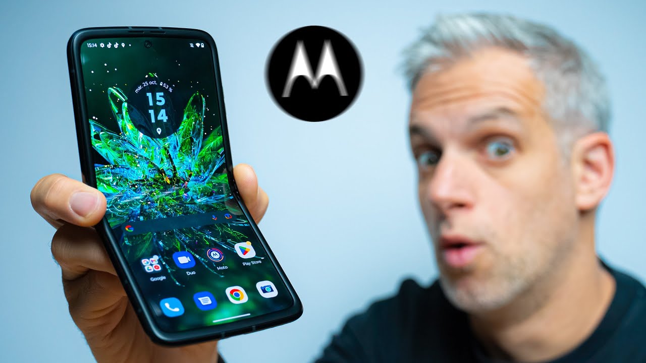 Le MYTHIQUE Smartphone Pliable de MOTOROLA est de RETOUR ! (Razr 2022)