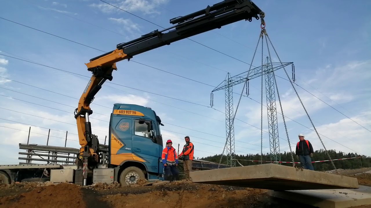 Hydraulicka ruka pokládání panelů
