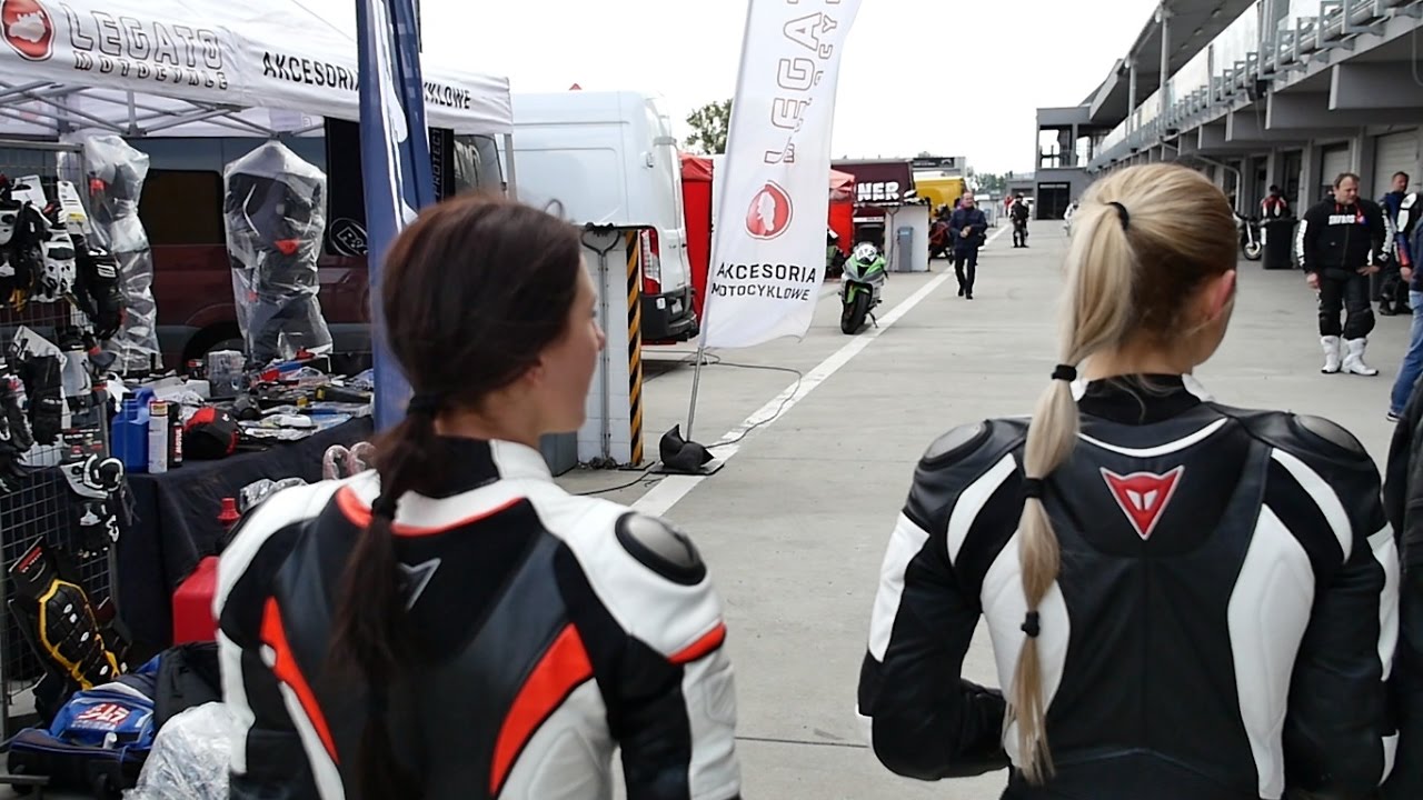 #Dzikuska -  2016 / slovakiaring / motorcycle / girl on bike
