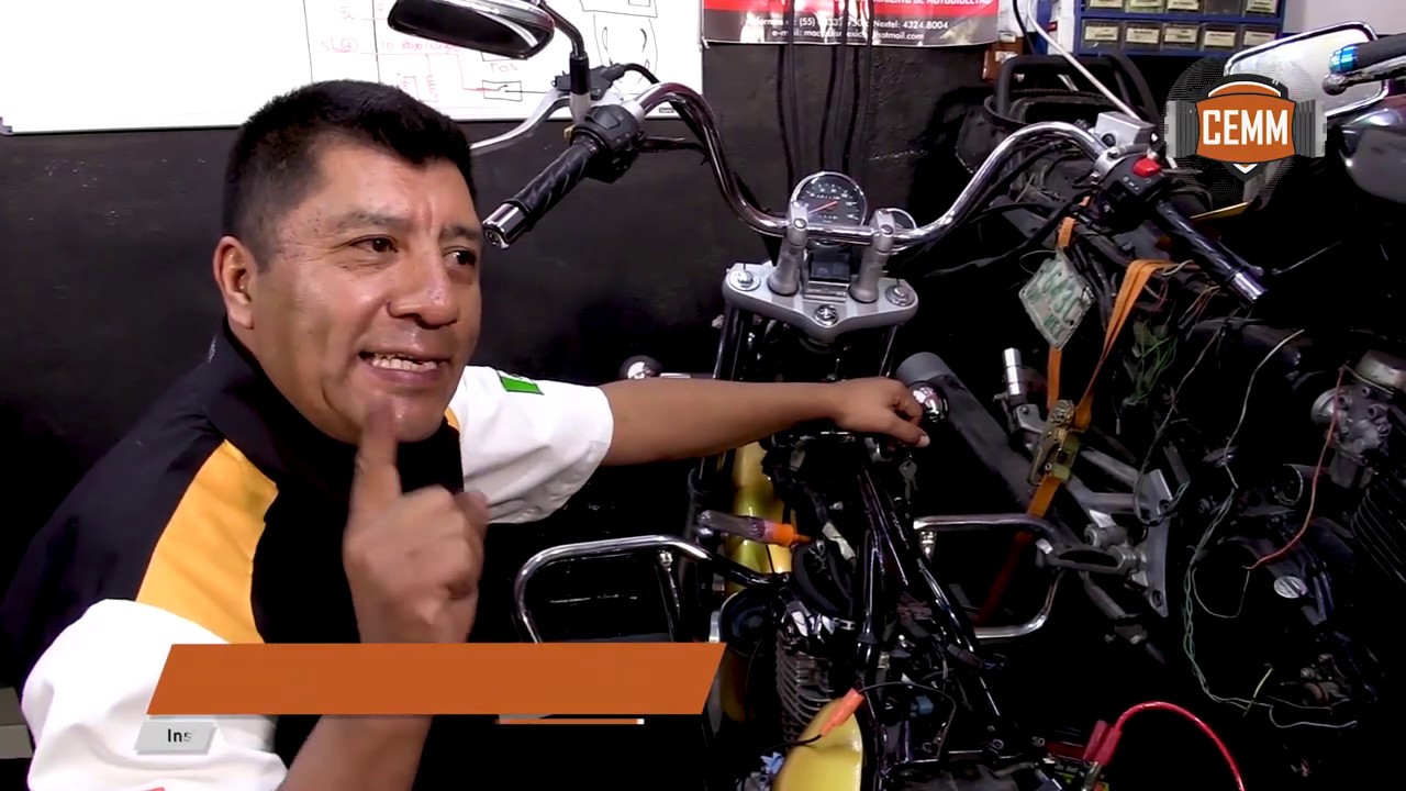Lectura de códigos de falla en una moto (Patrón de flasheo) / SUZUKI GZ 150 FI / Clase 50