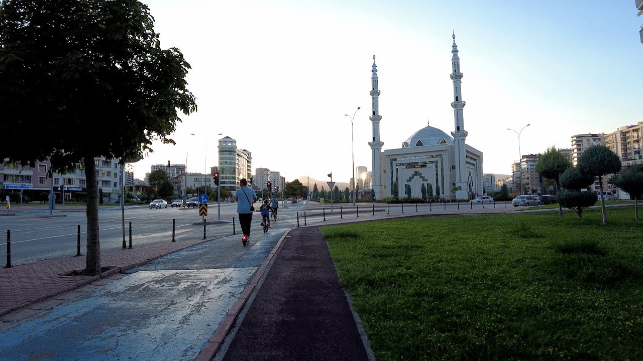 Şefik Can Caddesi / Konya  4K