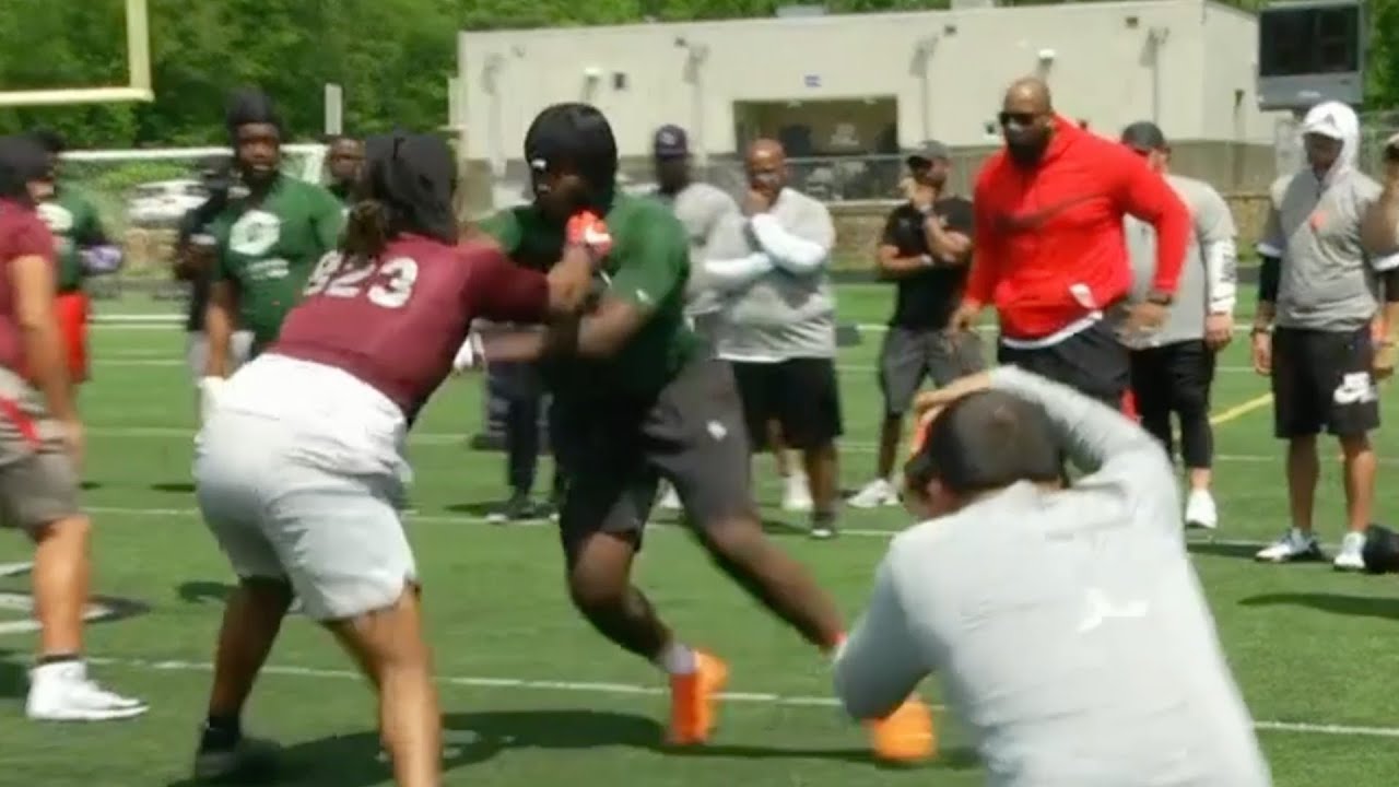 Clemson Commits Mitchell Mayes and Demonte Capehart Battle in Drills | Stadium