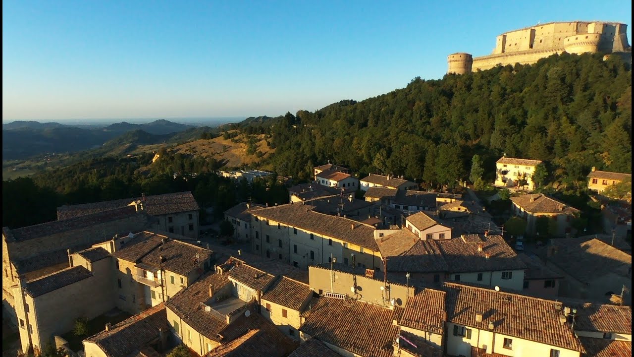 Il borgo di San Leo