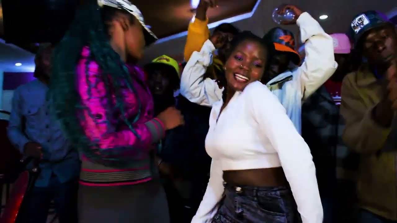 Bluk Izzy - Acha ichape (official video)