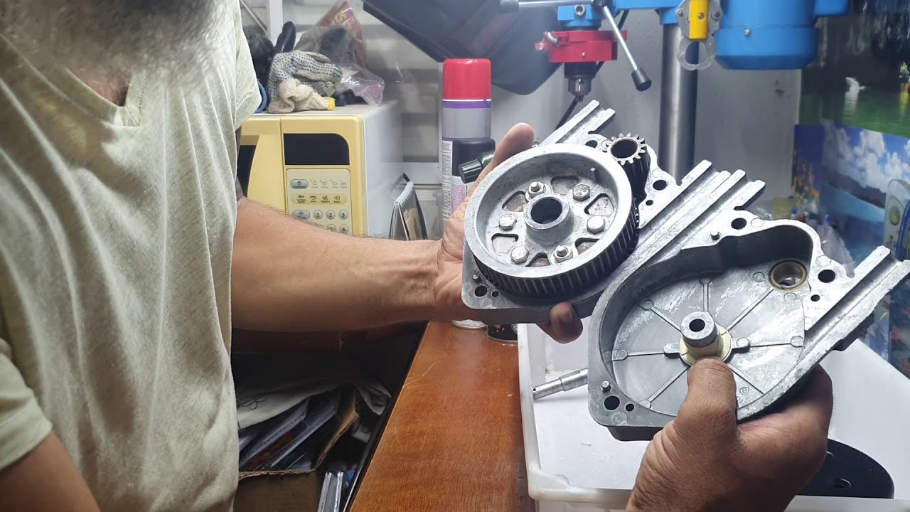 Caixa de direção  de barco