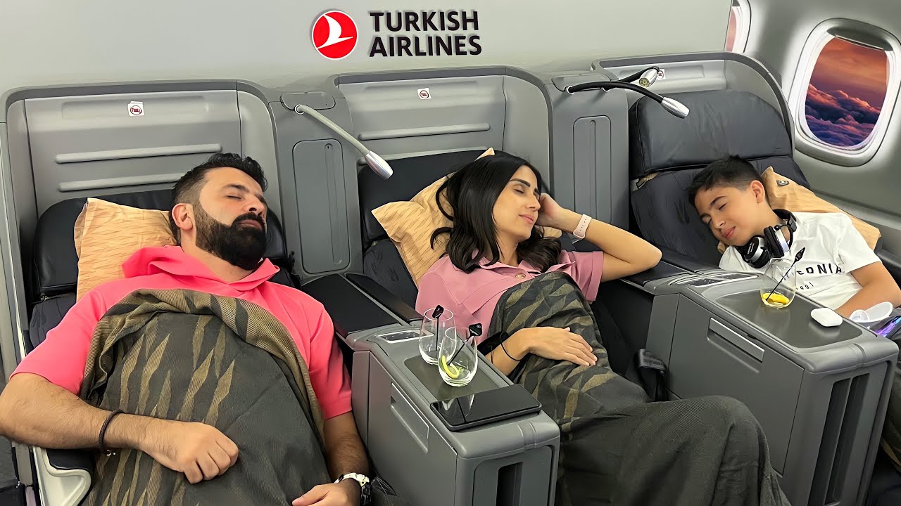 نمنا ليلة كاملة ب طيارة ✈️ (ضاعت اغراضنا)
