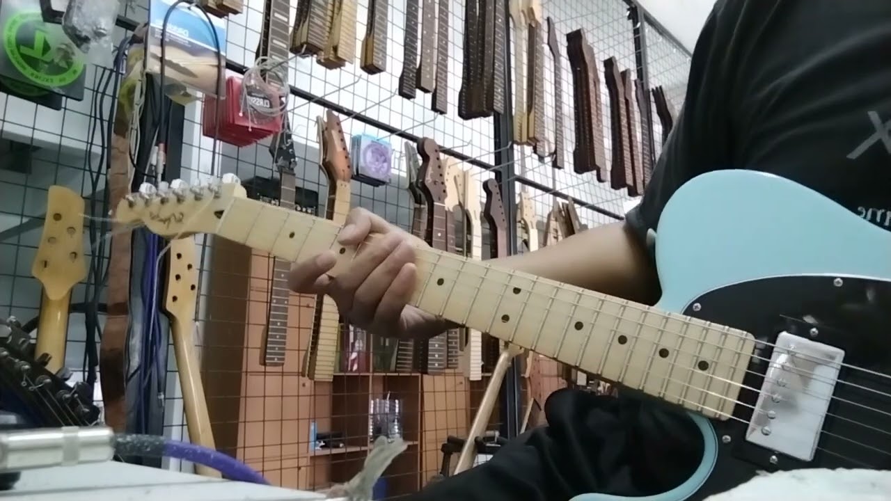 intonation setup after refret stainless steel on telecaster fender by Nonuz Luthier Guitar Repairs