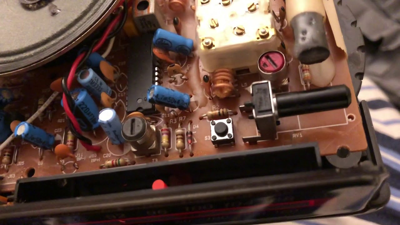 My GE Clock Radio -- An interesting feature and a look inside...