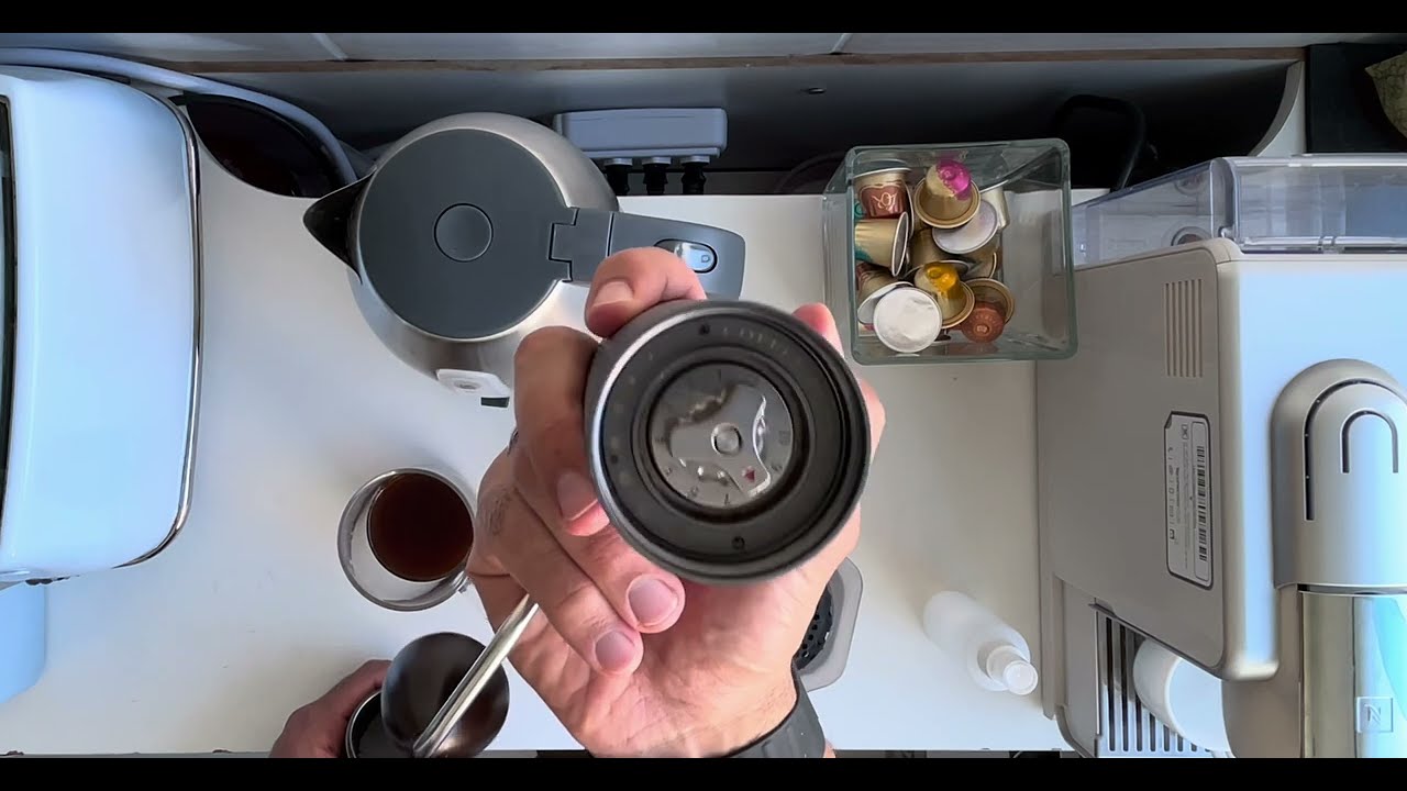 Dica para diminuir resíduos de café no moedor