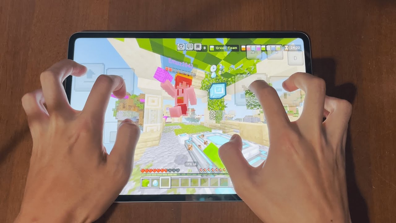 Hive Bedwars Mobile Handcam COMMENTARY Pro Gameplay