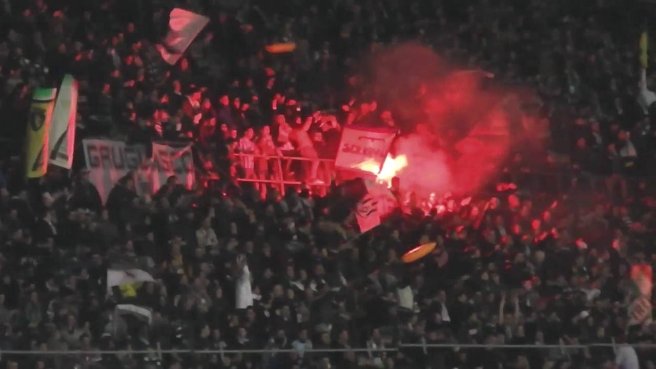 Juventus Turin: Ultras Drughi (Milan Ac-Juventus) 2013/2014 Serie A