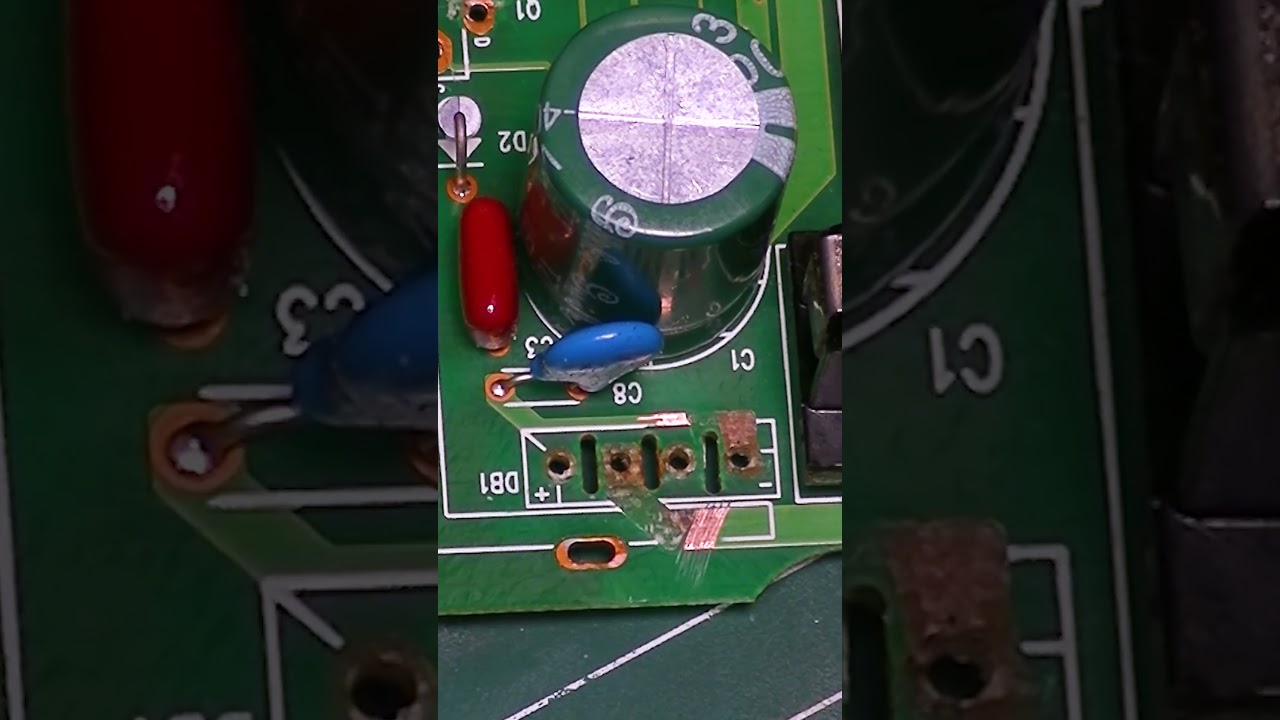 C&oacute;mo RECONSTRUIR PISTAS en PCB como un PRO ⚡💡
