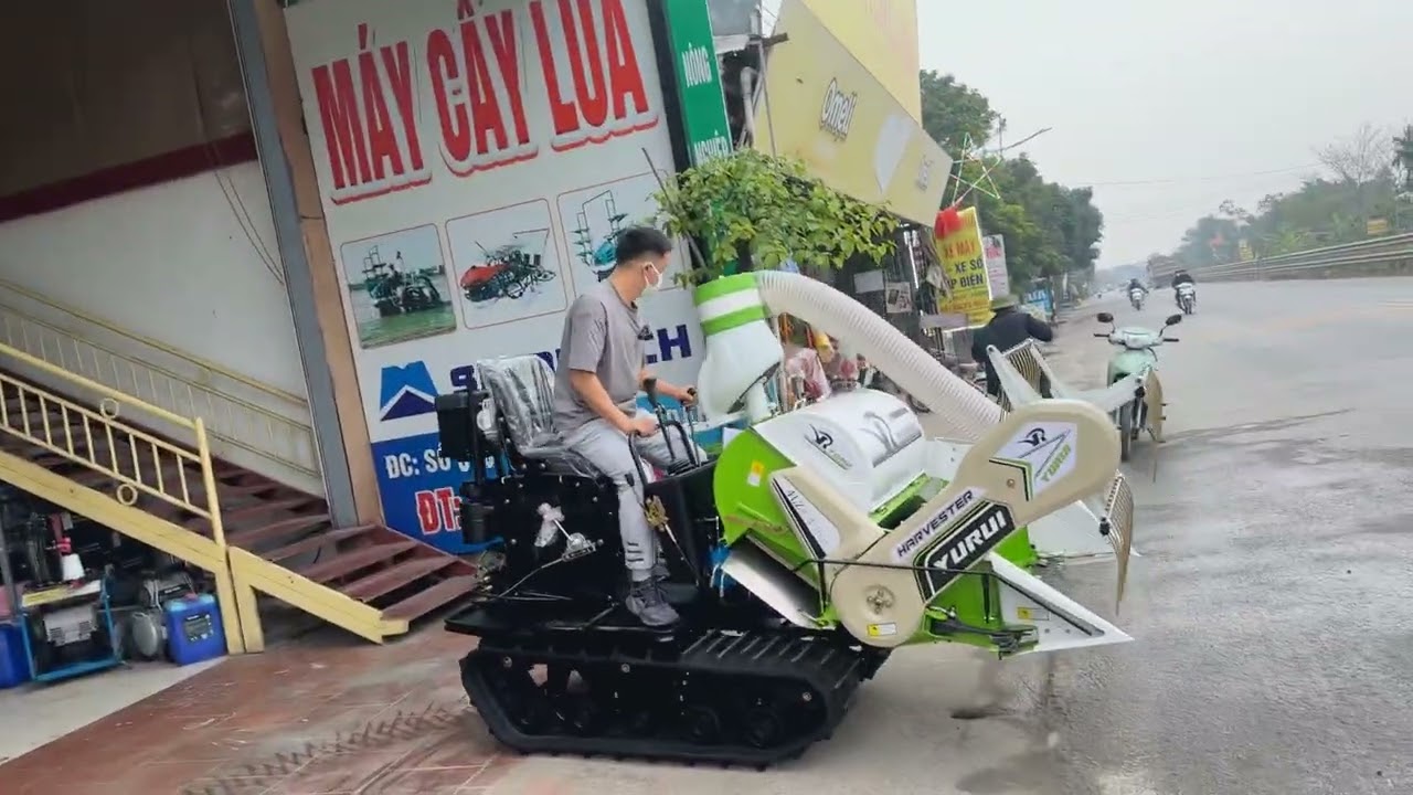 Dỡ cont máy gặt lúa mini Yurui 1.4 PRO cuối năm, HÀ KHOA Sinomach